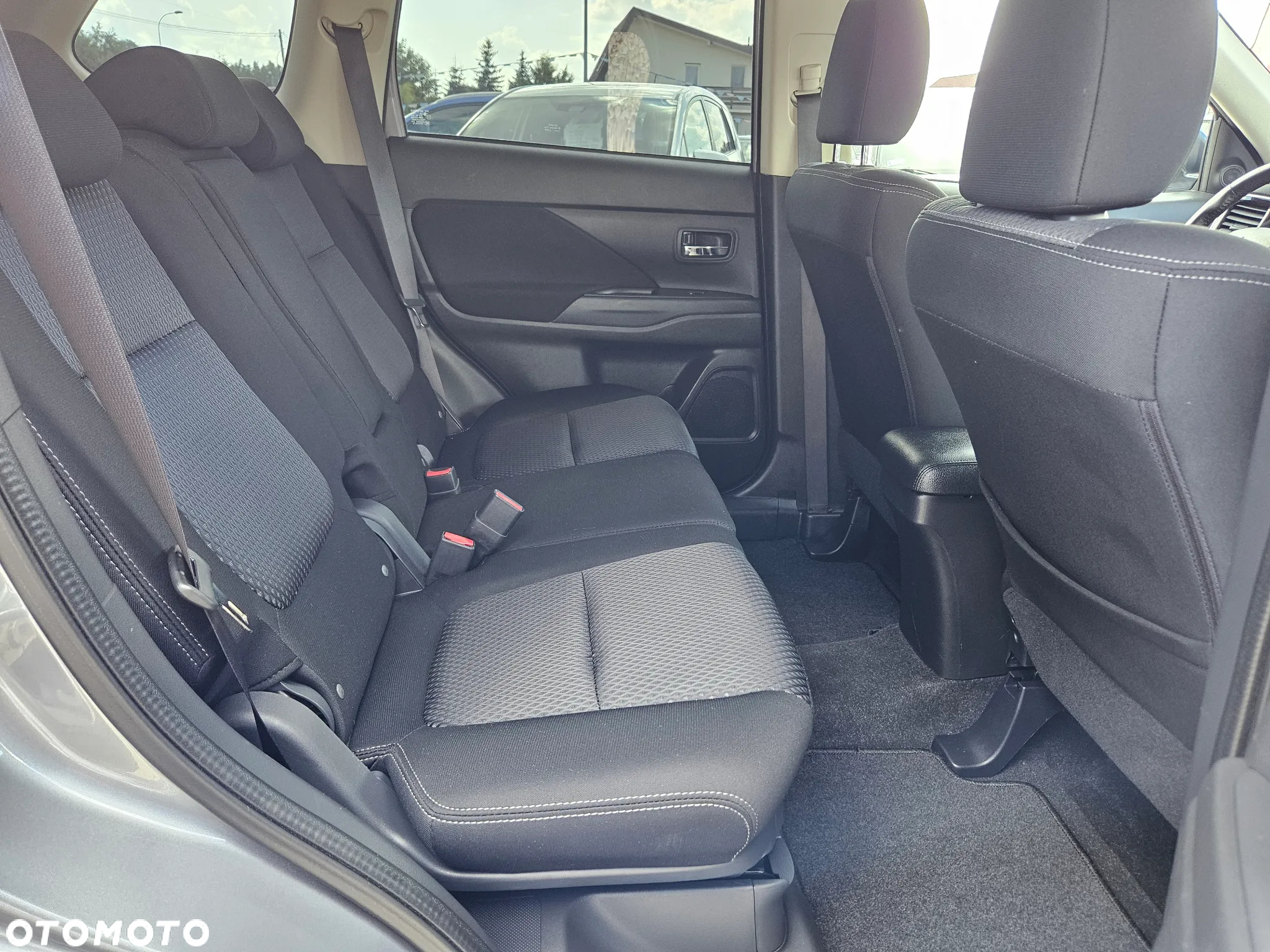 Mitsubishi Outlander 2.0 City Style 2WD - 20