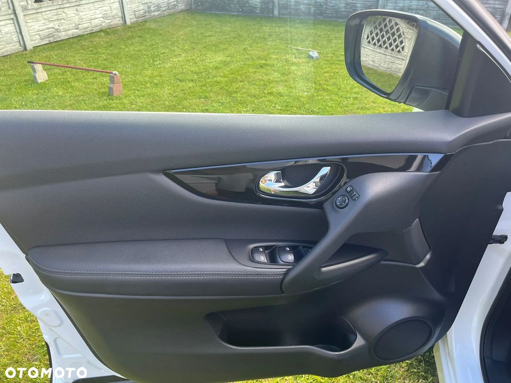 Nissan Qashqai 1.3 DIG-T Acenta - 27