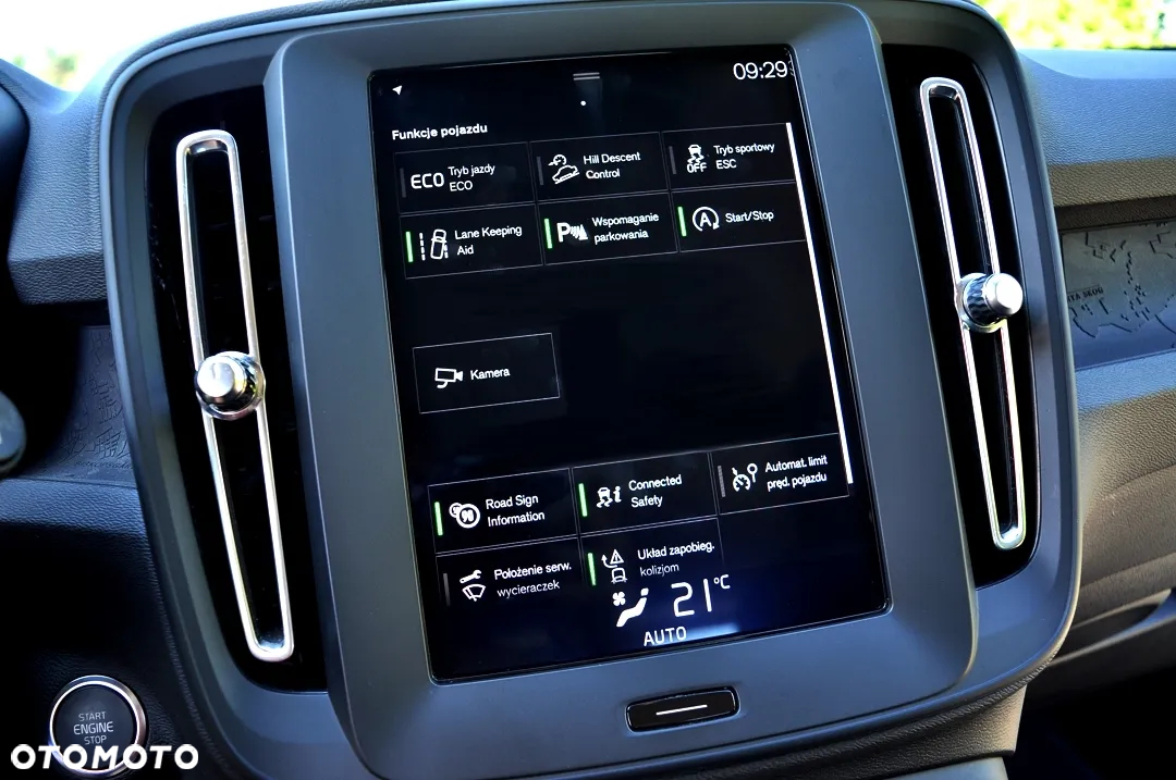 Volvo XC 40 D3 Momentum Pro - 28