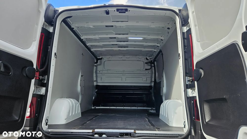 Renault TRAFIC - 7