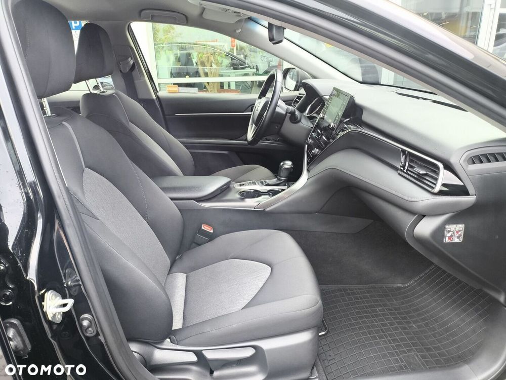 Toyota Camry 2.5 Hybrid Comfort CVT - 10