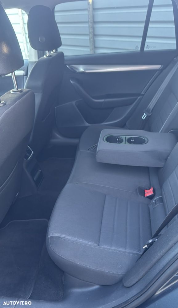 Skoda Octavia 2.0 TDI ELEGANCE DSG - 14