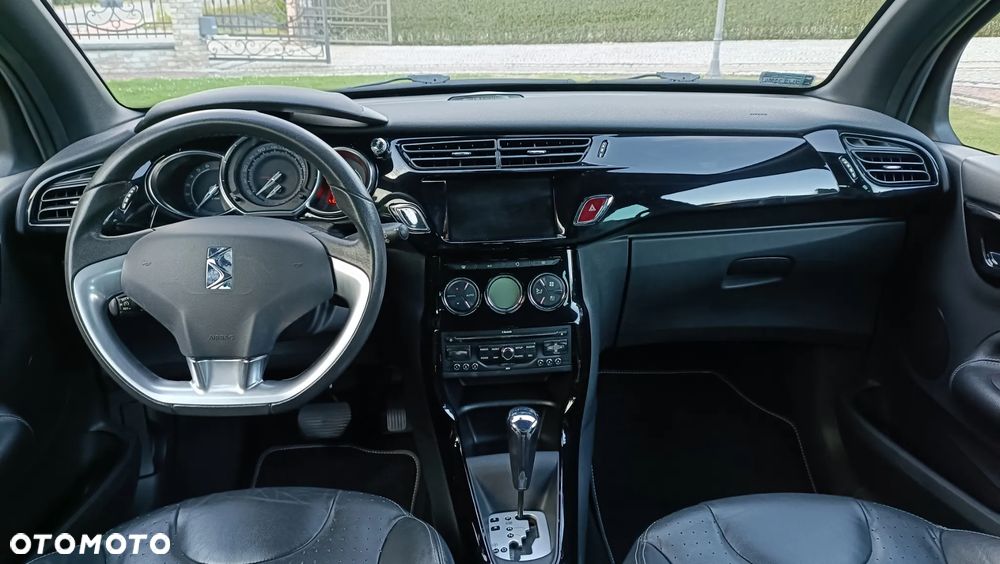 Citroën DS3 1.6 VTi SoChic - 18