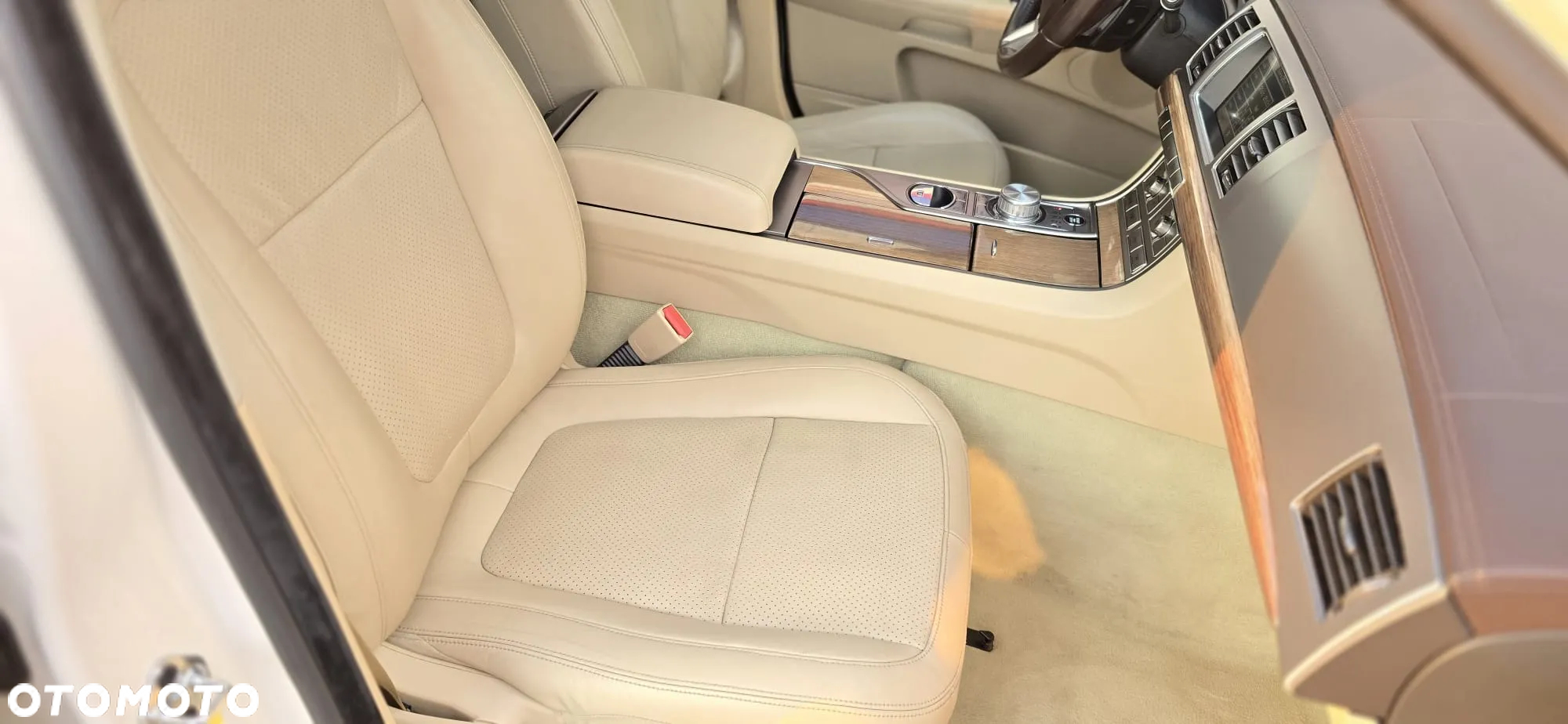 Jaguar XF 4.2 Super V8 - 20