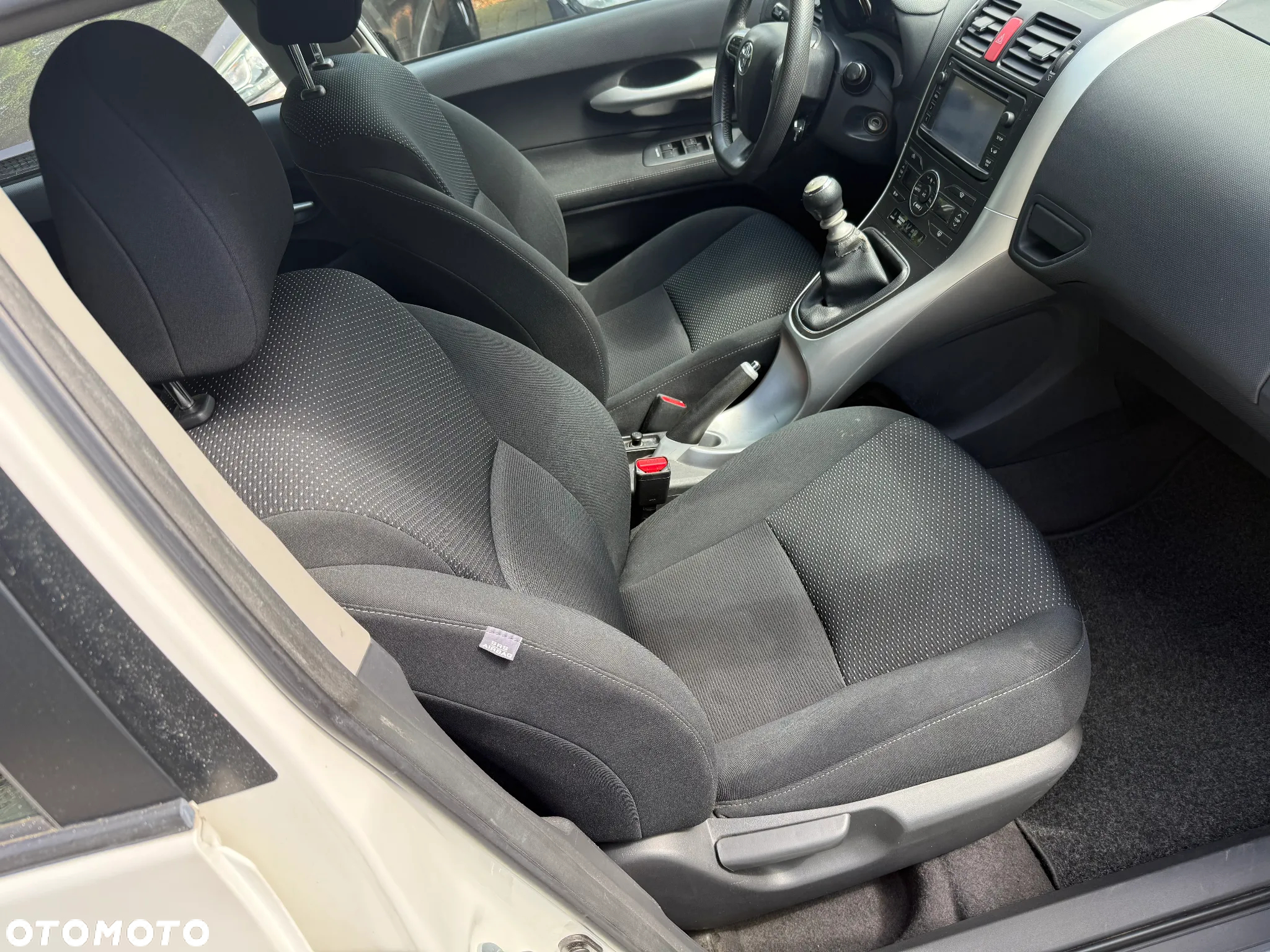 Toyota Auris 2.0 D-4D Executive - 12
