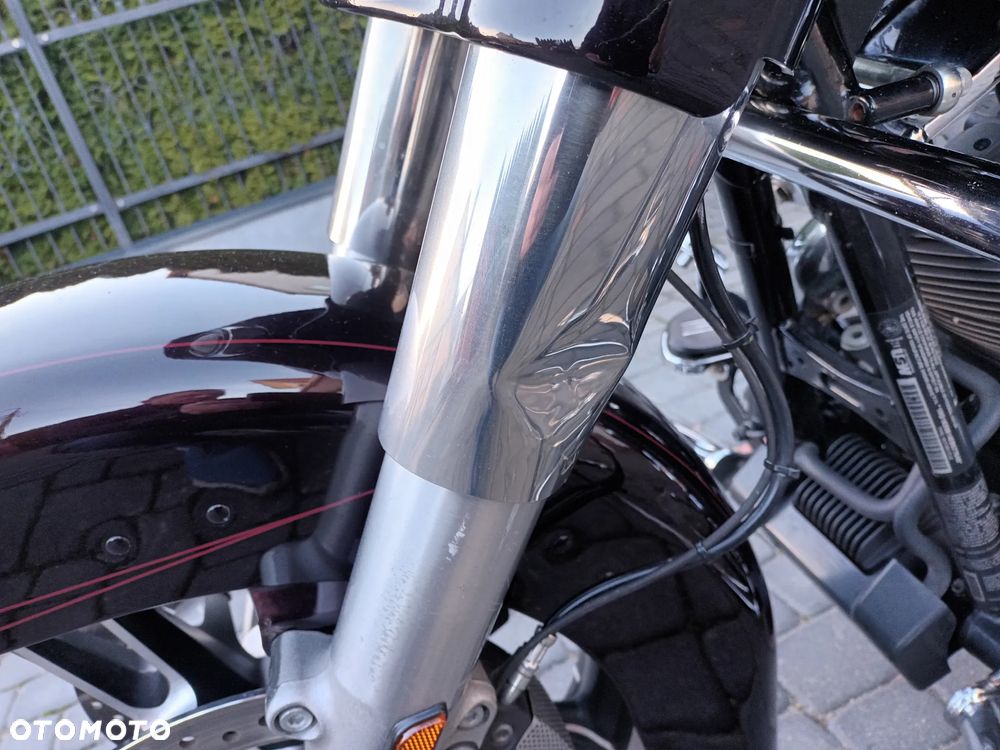 Harley-Davidson Touring Street Glide - 18