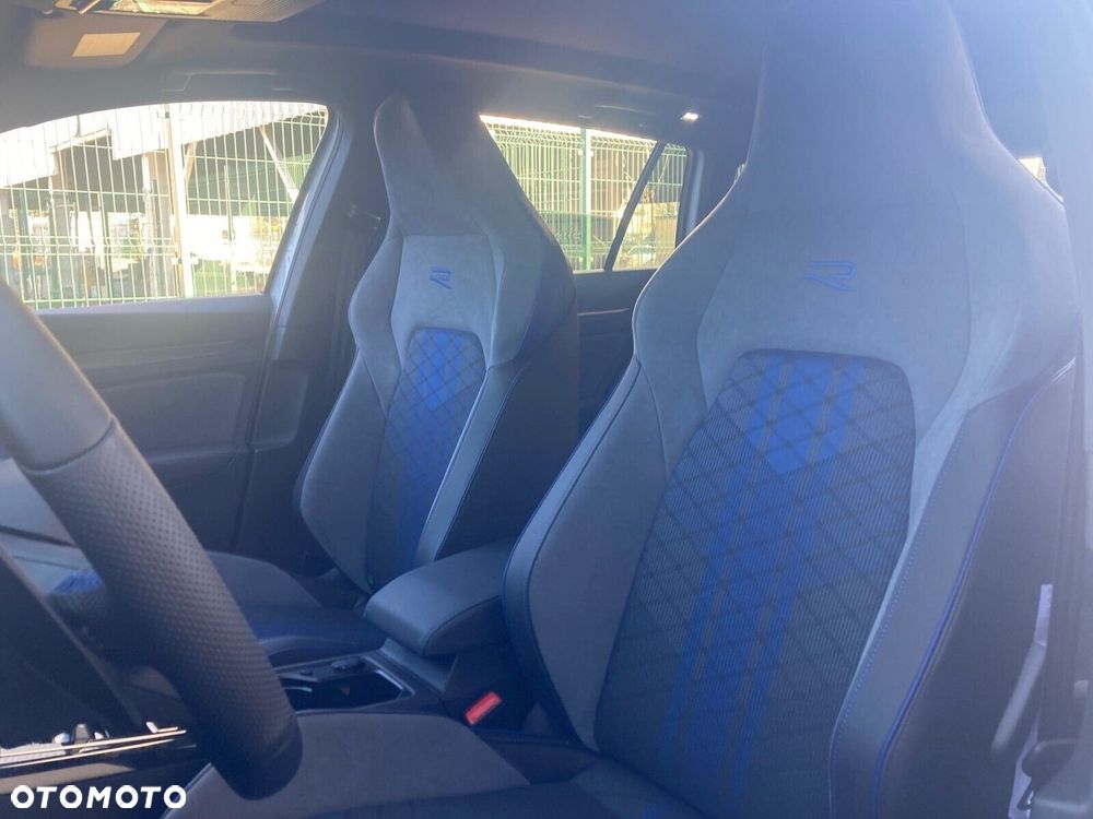 Volkswagen Golf - 13
