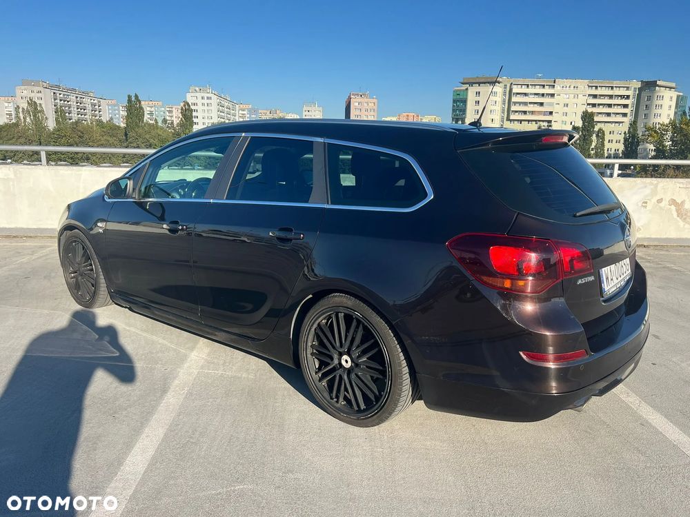 Opel Astra 1.4 Turbo Sports Tourer - 10
