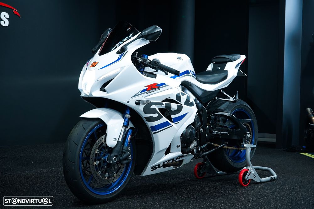Suzuki GSX-R L8 R - 6