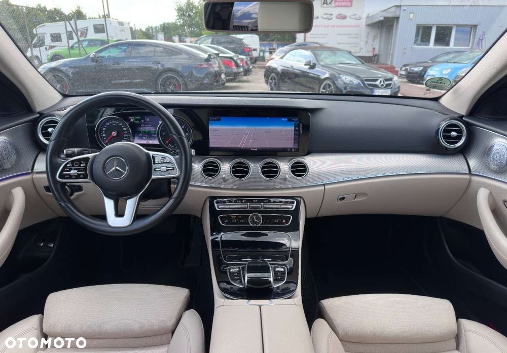 Mercedes-Benz Klasa E - 14
