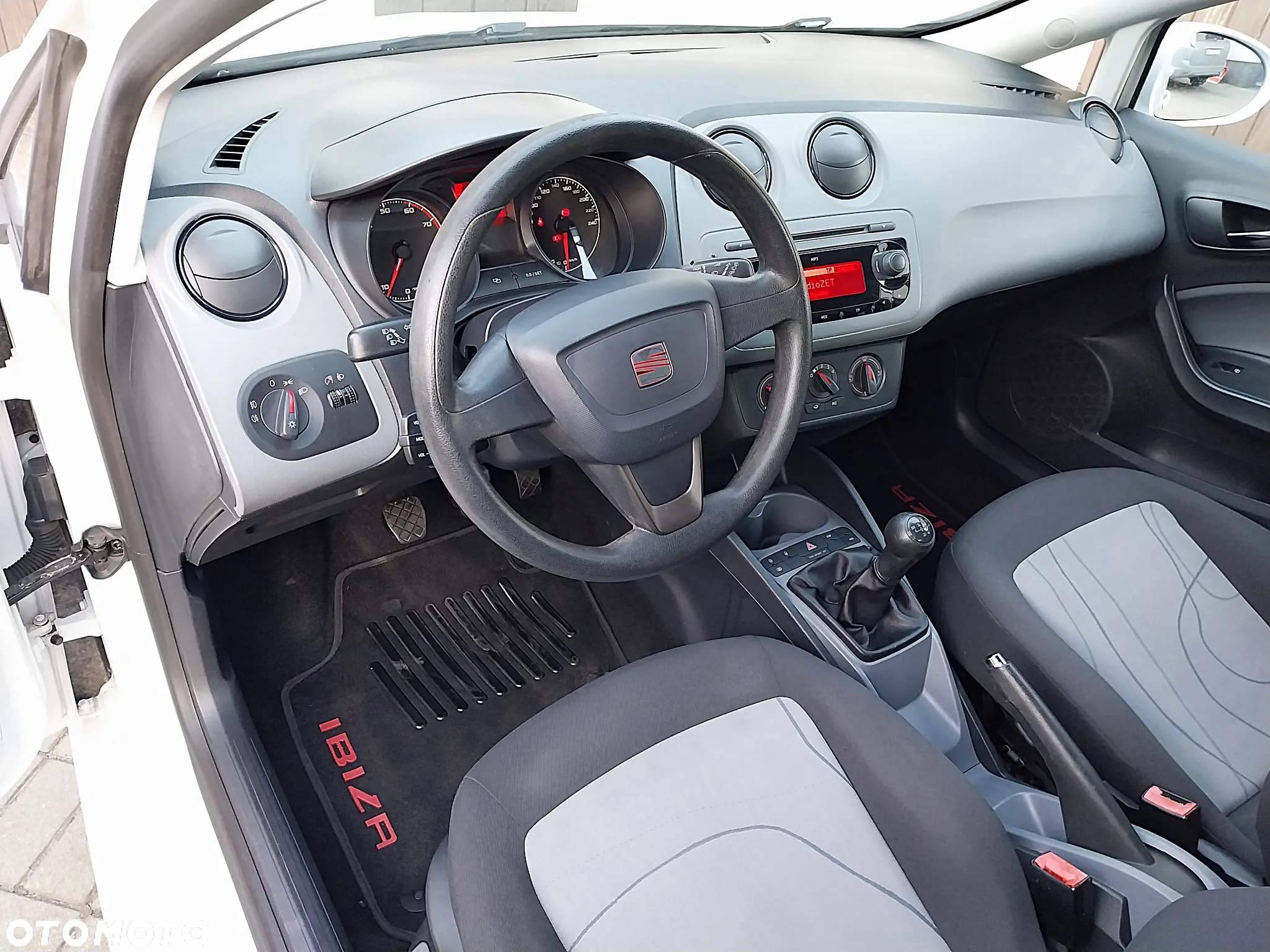 Seat Ibiza 1.4 16V Style - 11