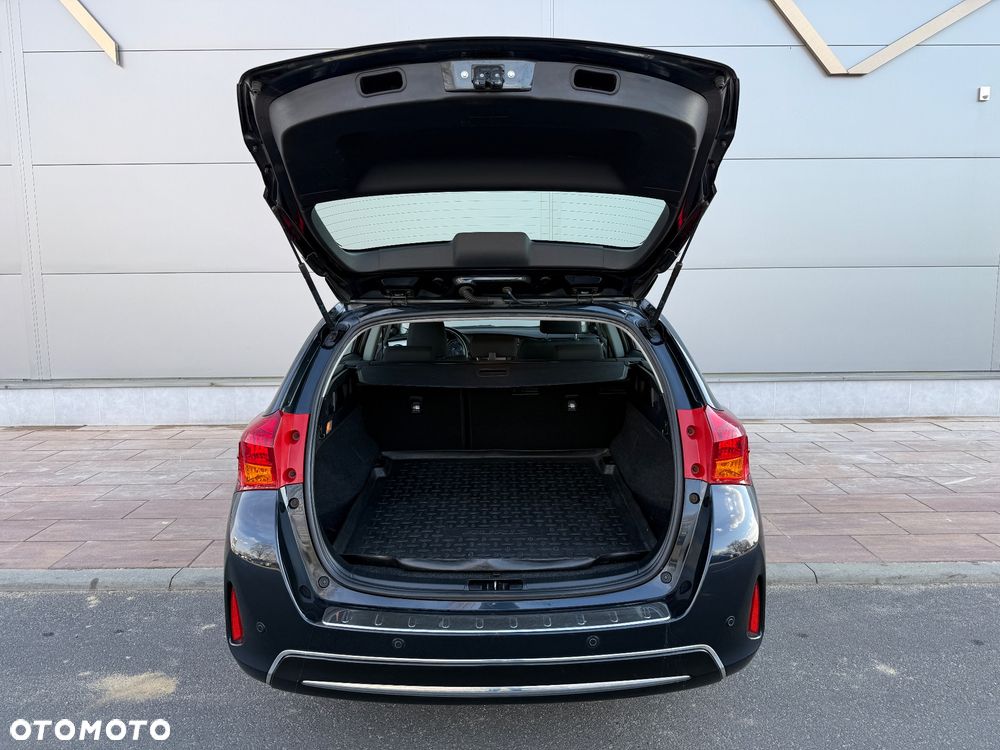 Toyota Auris 1.6 Life+ - 24