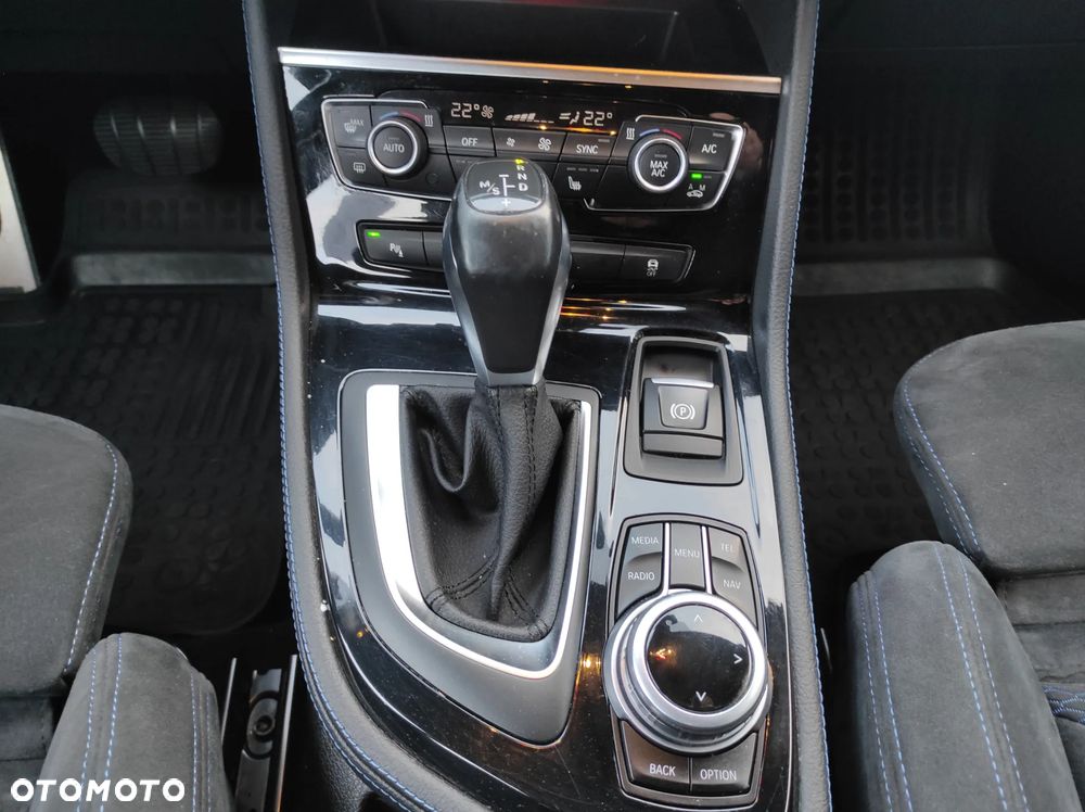 BMW Seria 2 218i M Sport - 24