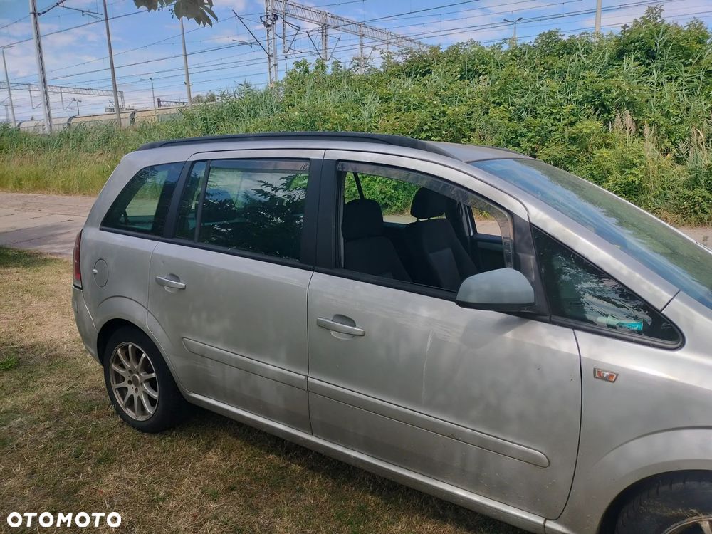 Opel Zafira - 7