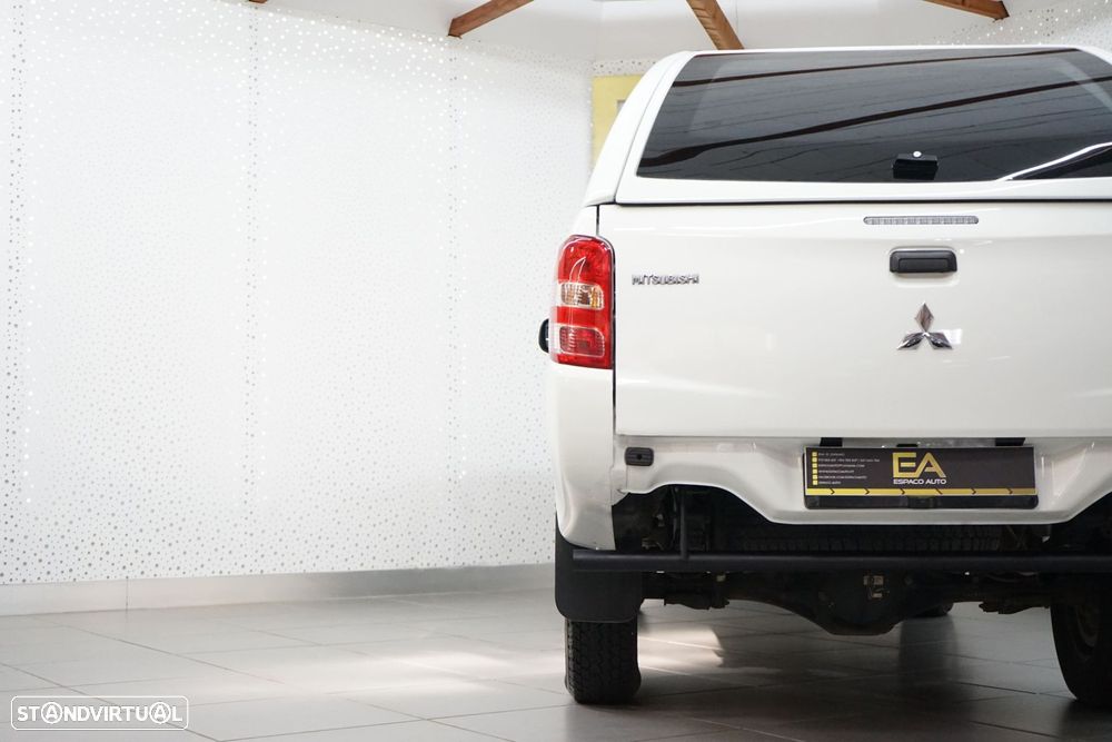 Mitsubishi L200 2.4 DI-D CD S.Cab 3L Instyle 4WD - 33