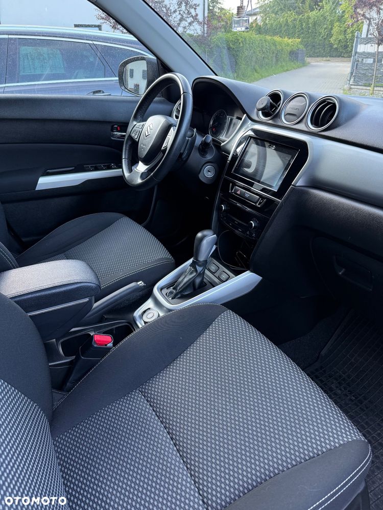 Suzuki Vitara 1.6 Premium 4WD - 16