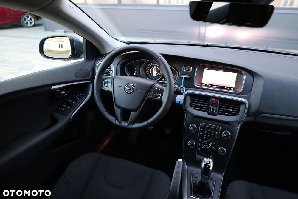 Volvo V40 T2 Drive-E Kinetic - 25