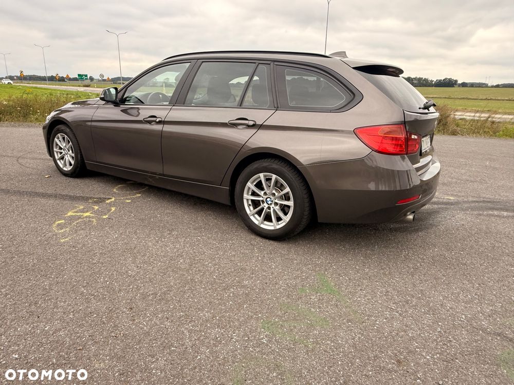 BMW Seria 3 320d - 5