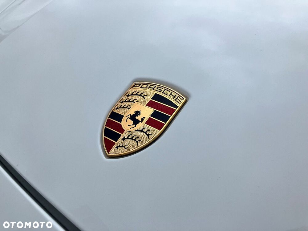 Porsche Panamera - 33