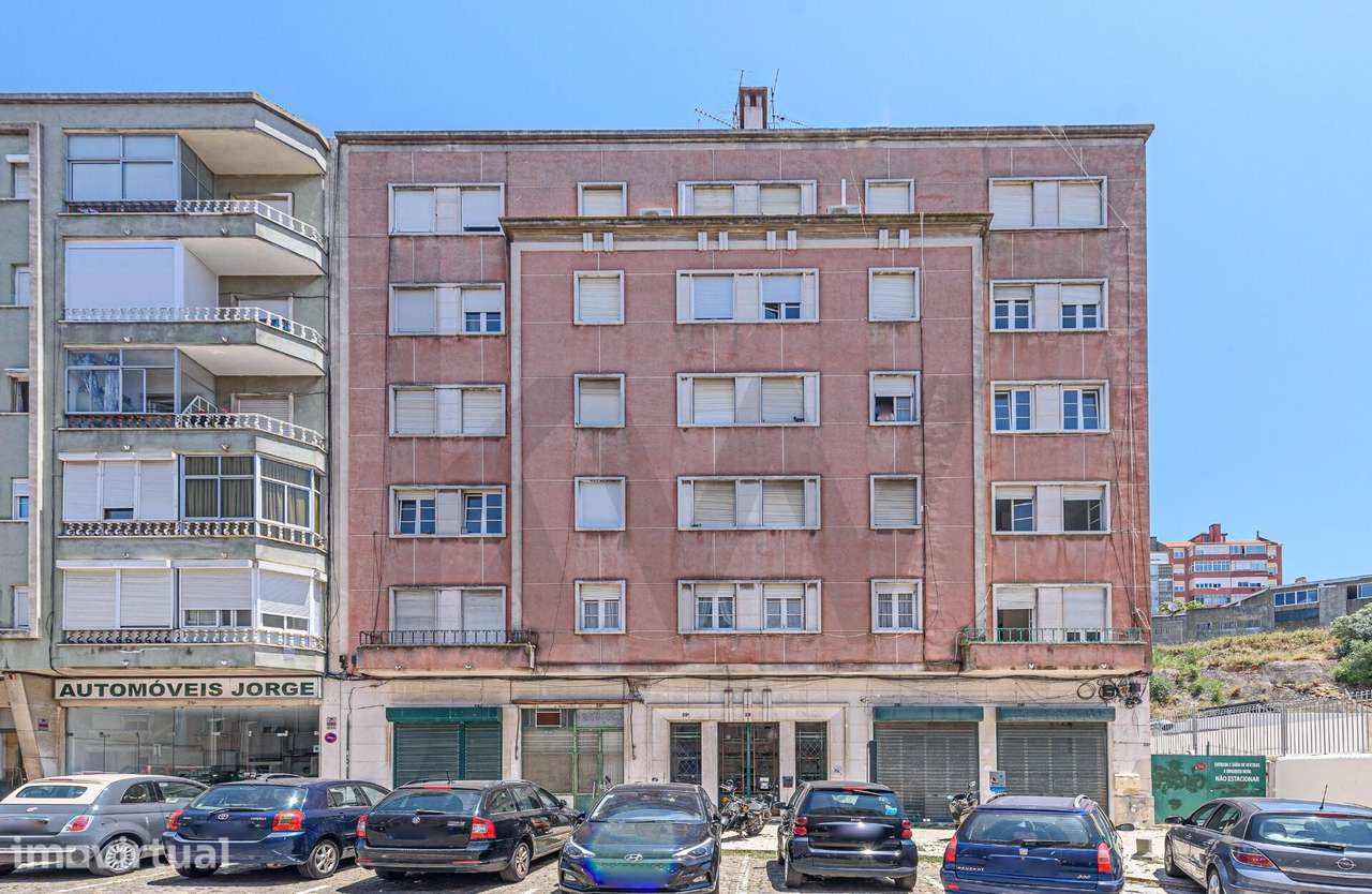 Apartamento T1 para arrendamento, mobilado e equipado, em prédio com e - Grande imagem: 2/24