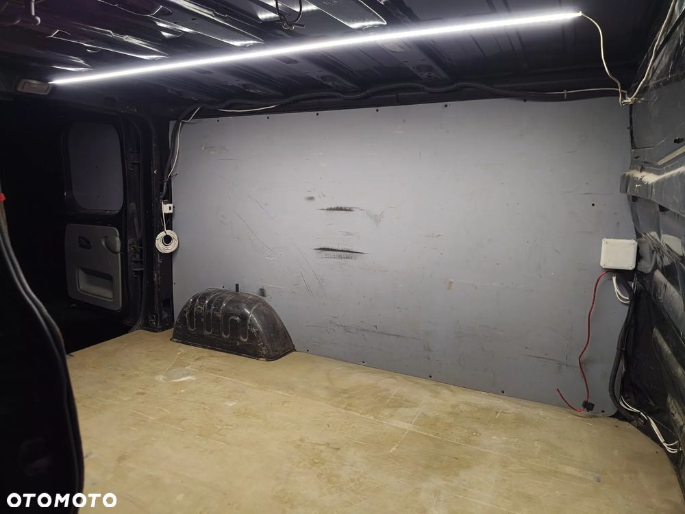 Renault Trafic - 10