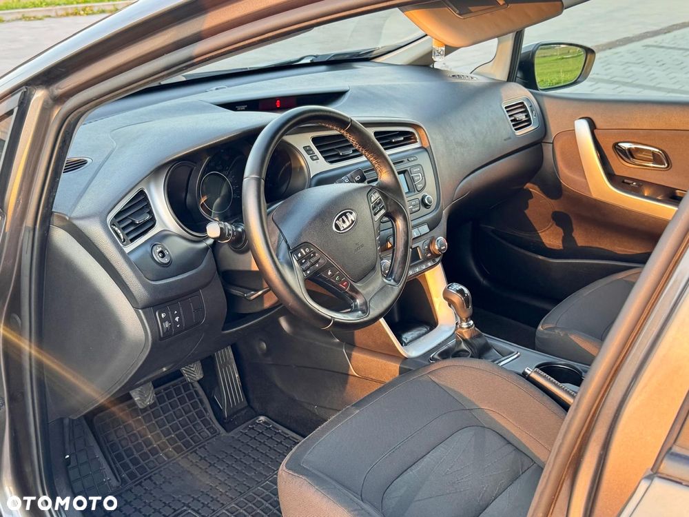 Kia Ceed 1.4 L - 18
