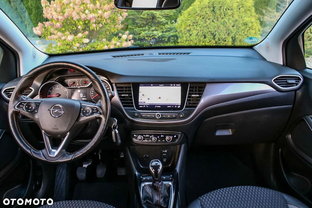 Opel Crossland X 1.2 T Design Line S&S - 16