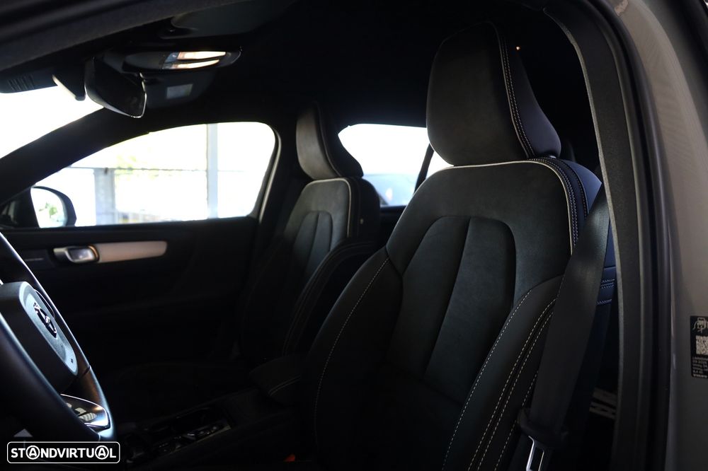 Volvo XC 40 2.0 B3 Plus Dark - 8