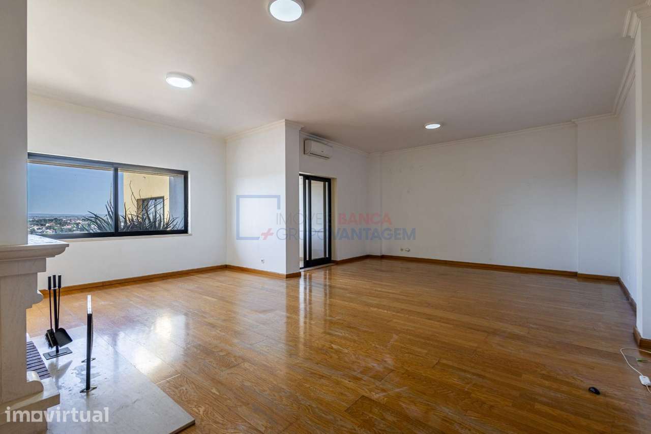 T4 Duplex com Vistas Panorâmicas em Santarém  2 lugares de garagem ... - Grande imagem: 2/26