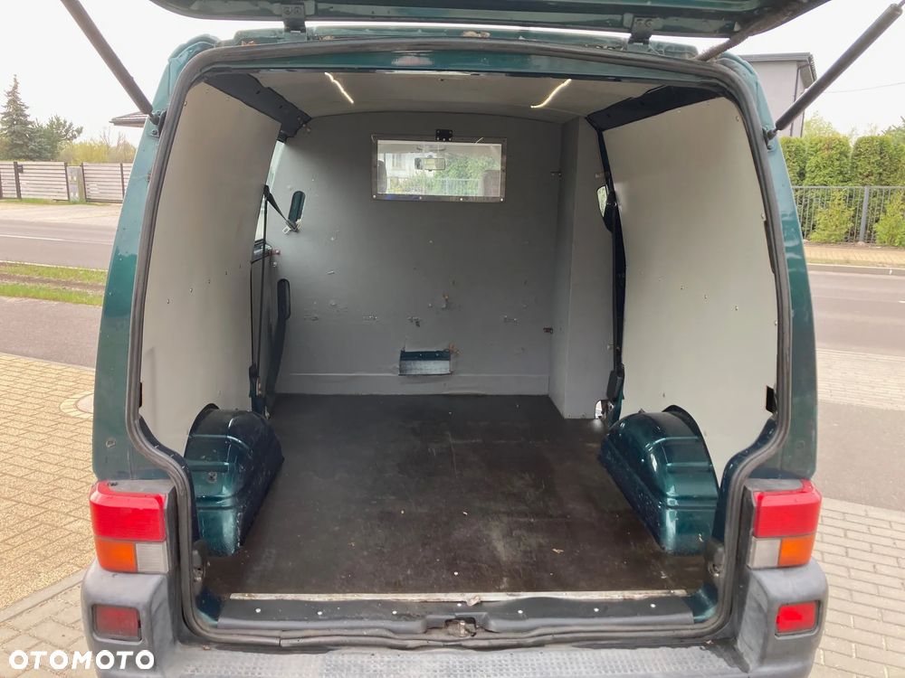 Volkswagen Transporter - 9