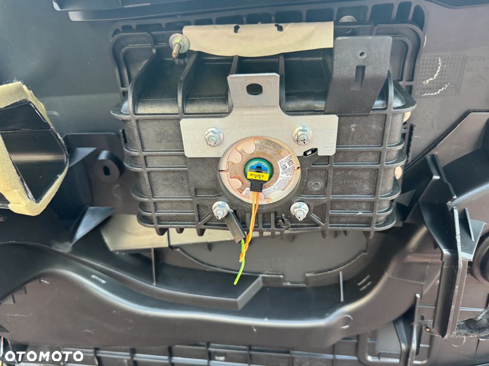 DESKA KONSOLA KOKPIT PODUSZKA PASY PEUGEOT 3008 I - 13