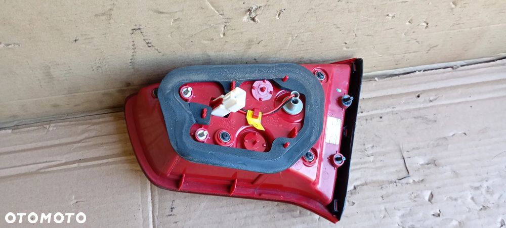 Lampa lewy tył tylna lewa w klapę Kia Sportage III 3 - 7