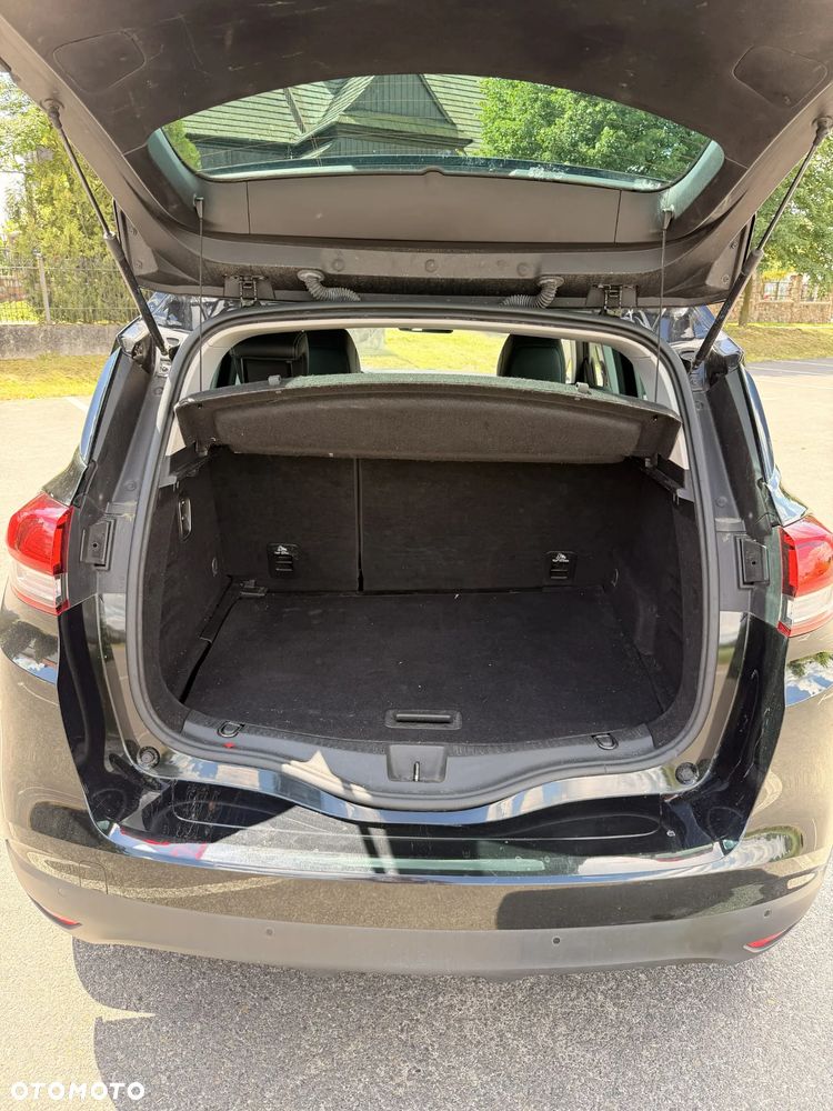 Renault Scenic - 13