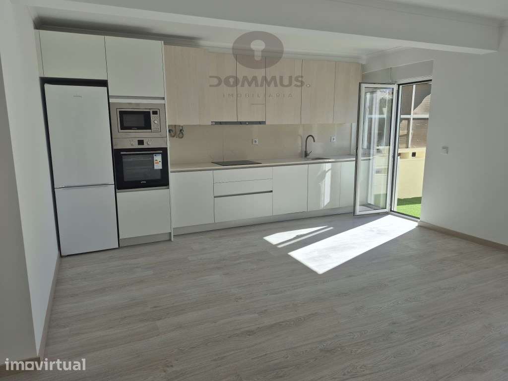 T3 Remodelado com 2 terraços em Massamá - Grande imagem: 3/20
