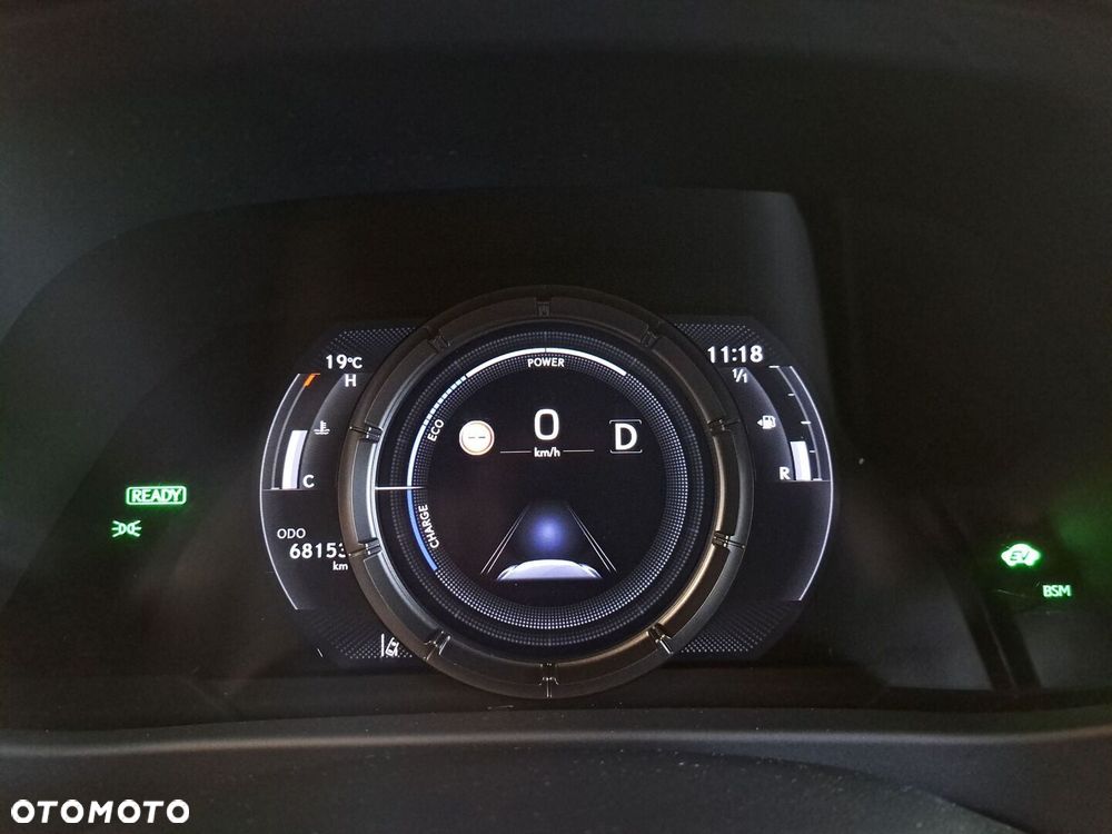 Lexus UX 250h GPF F Sport AWD - 35