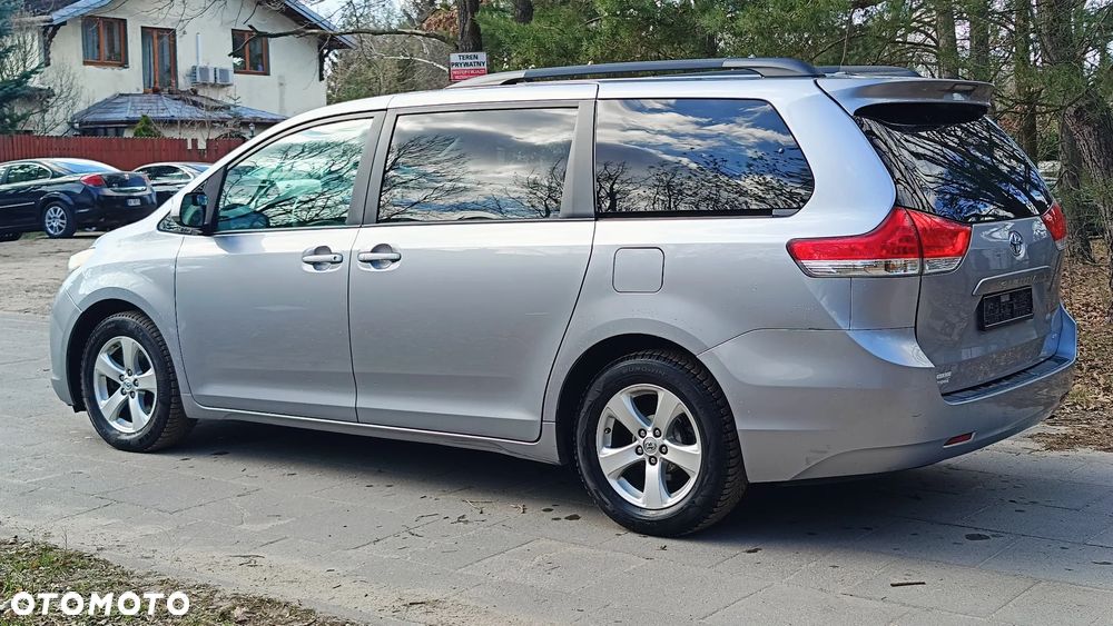 Toyota Sienna ver-3-5-v6-se - 12
