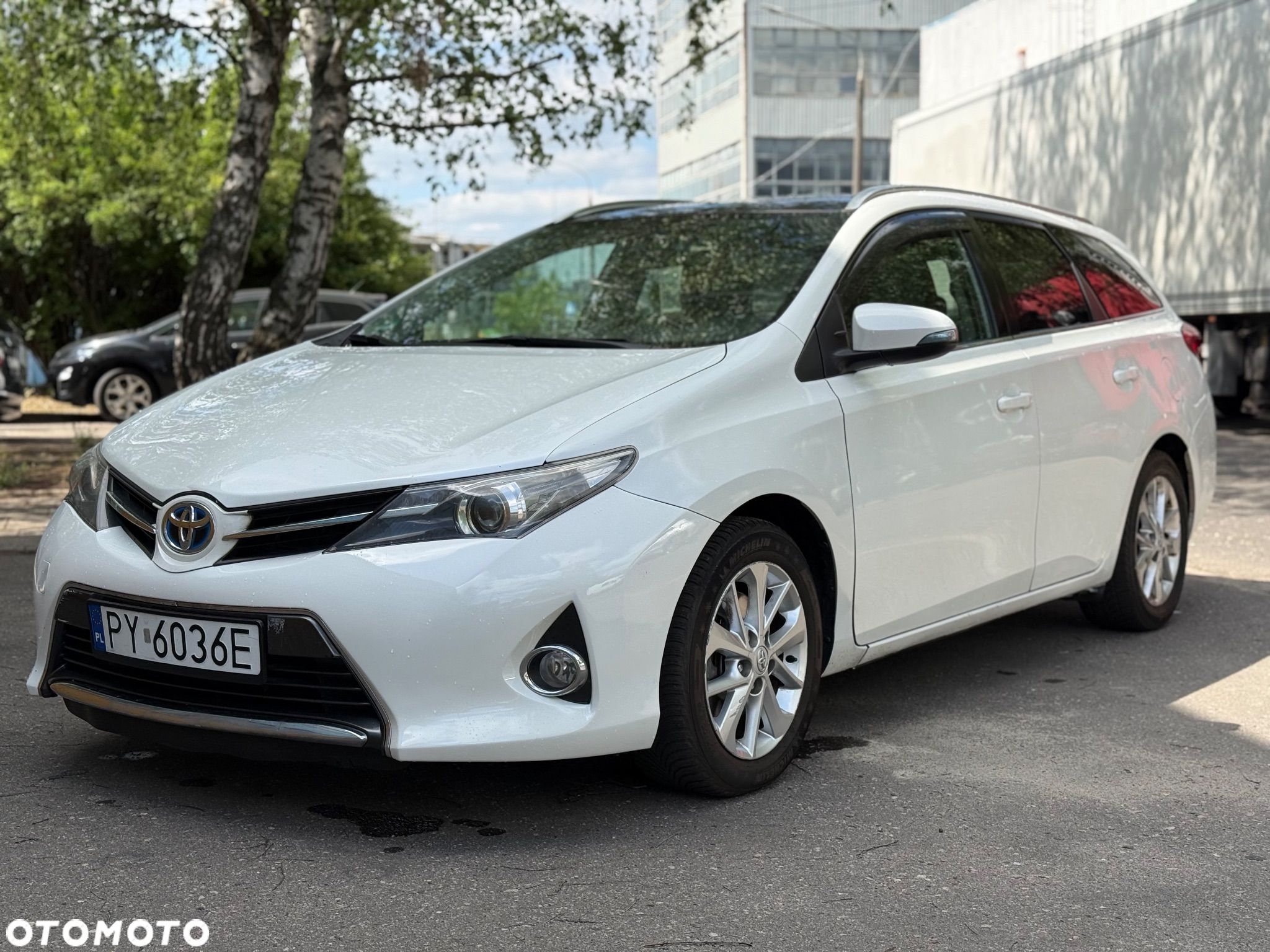 Toyota Auris 1.8 VVT-i Hybrid Automatik Comfort - 1