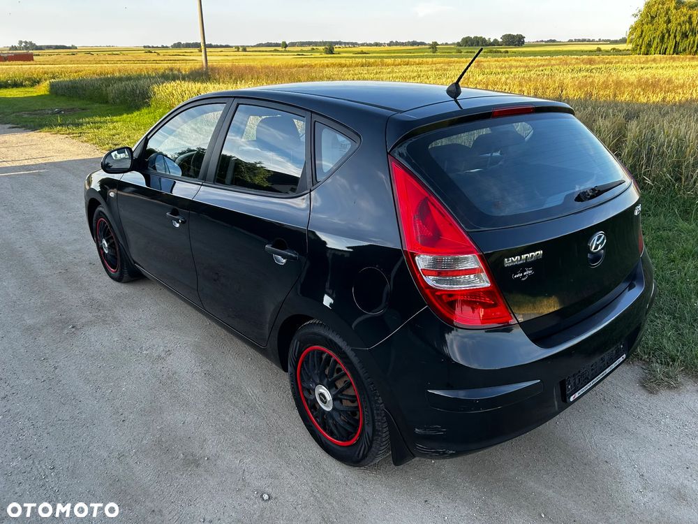 Hyundai i30 1.4 Classic + - 7