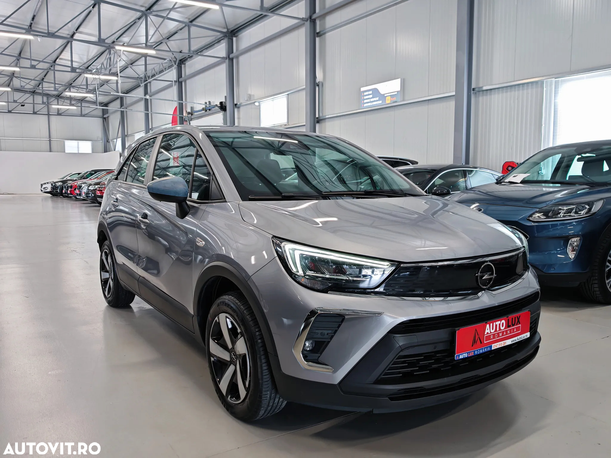 Opel Crossland 1.2 Business Edition - 2