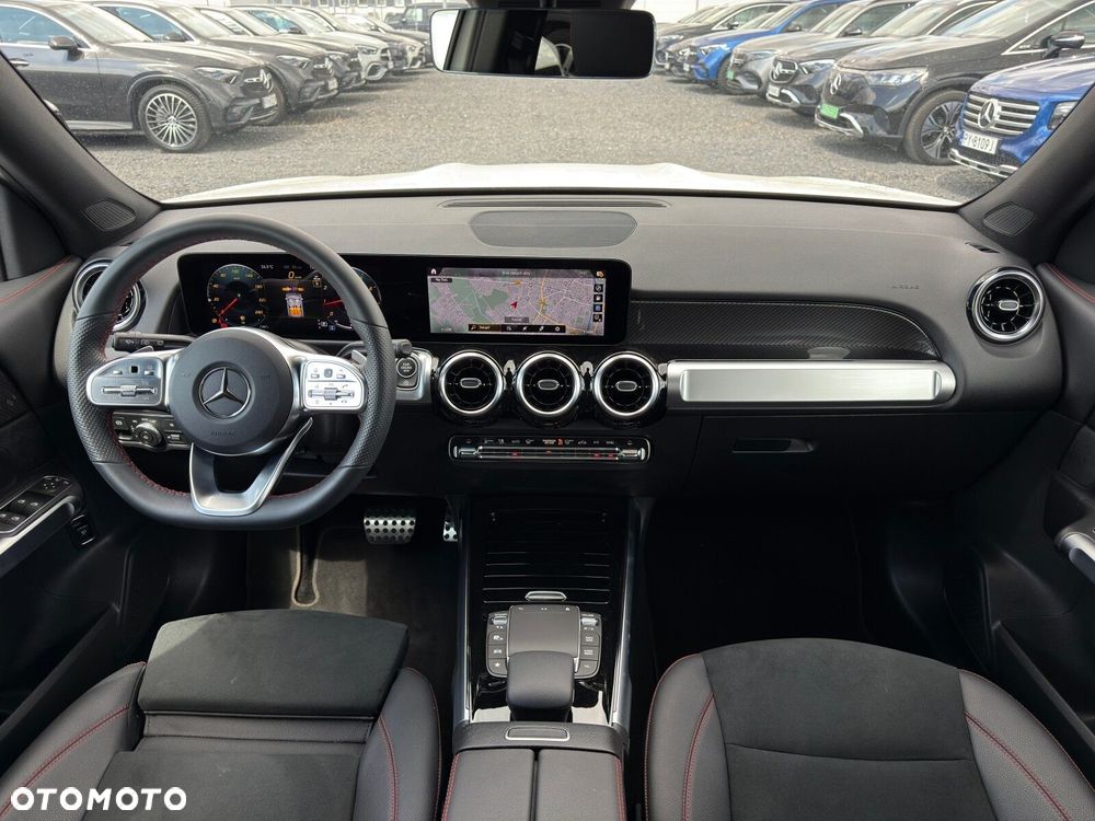 Mercedes-Benz GLB 200 AMG Line 7G-DCT - 19