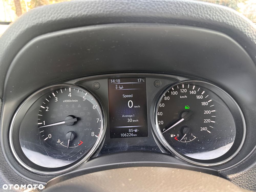 Nissan Qashqai - 16