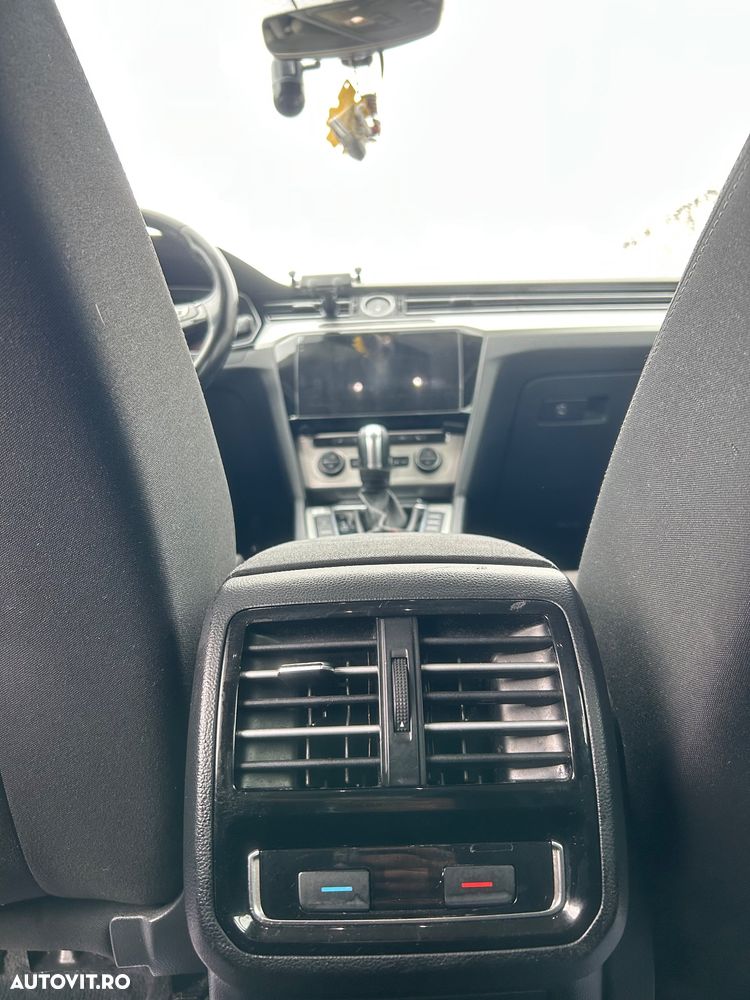 Volkswagen Passat 2.0 TDI DSG (BlueMotion Technology) Comfortline - 14