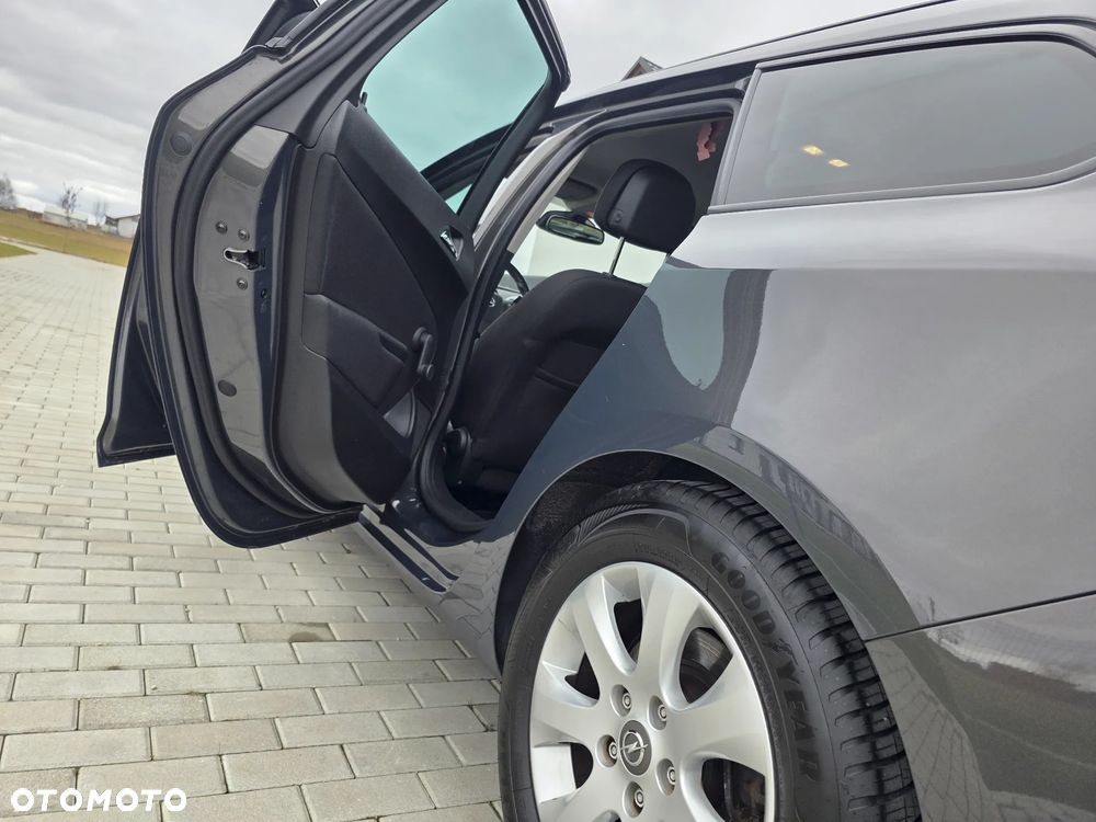 Opel Astra 1.6 CDTI DPF ecoFLEX Start/Stop Style - 4