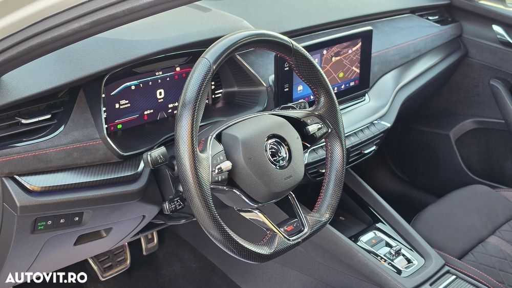 Skoda Octavia 2.0 TDI DSG RS Plus - 12