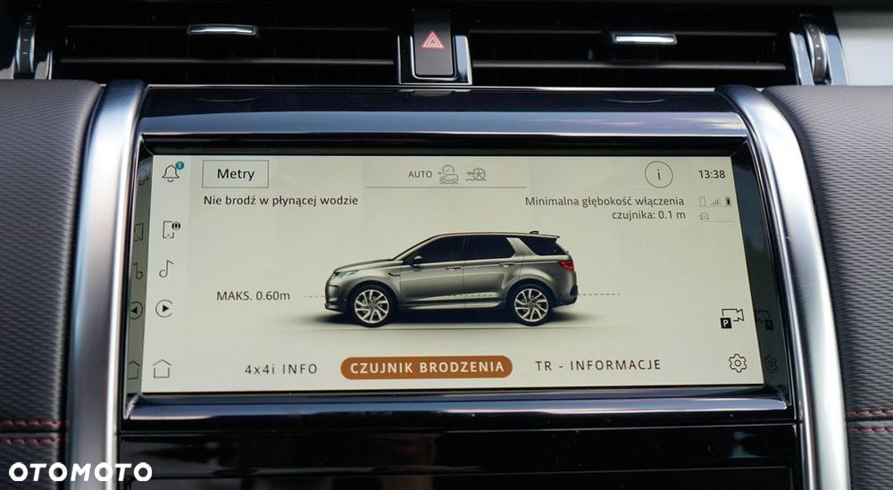 Land Rover Discovery Sport - 28