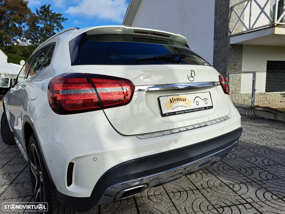 Mercedes-Benz GLA 180 d AMG Line - 15