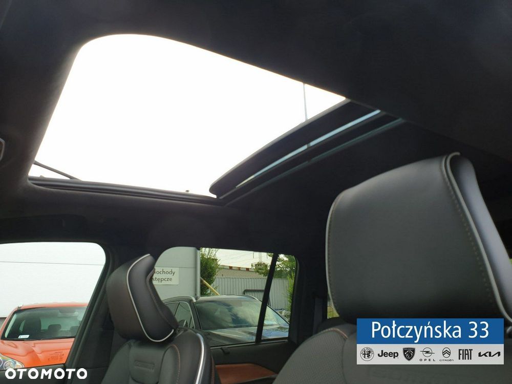 Jeep Grand Cherokee - 29