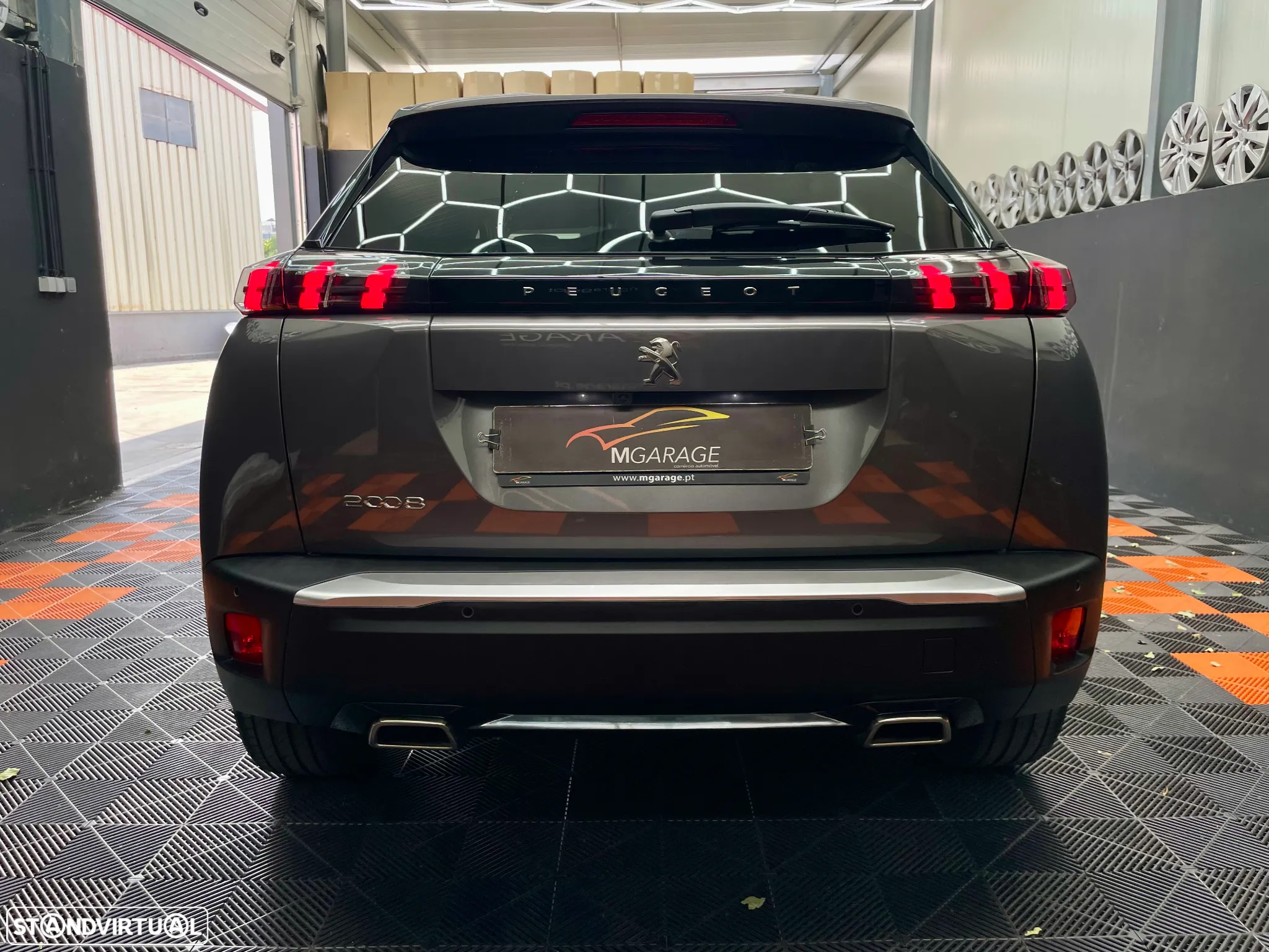 Peugeot 2008 1.2 PureTech Allure Pack EAT8 - 13