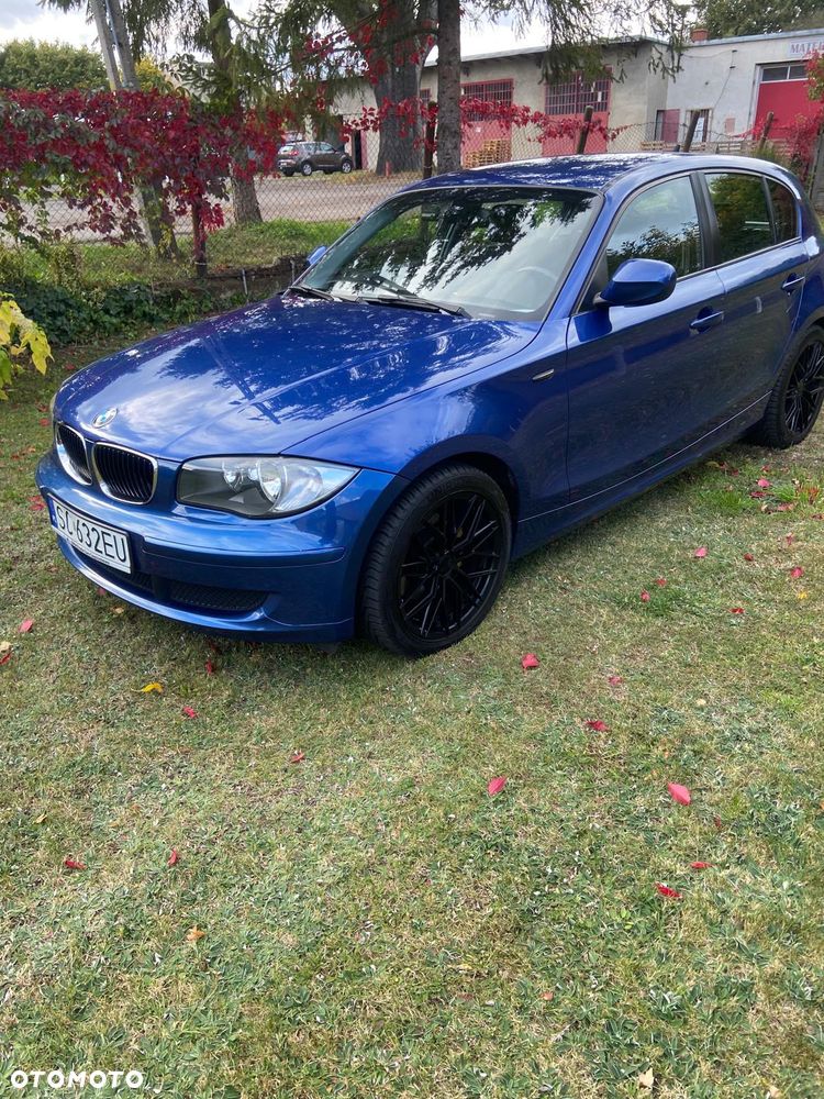 BMW Seria 1 2009 photo 2