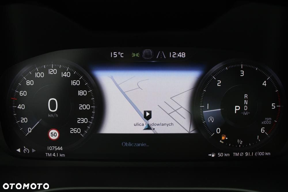Volvo XC 40 - 18